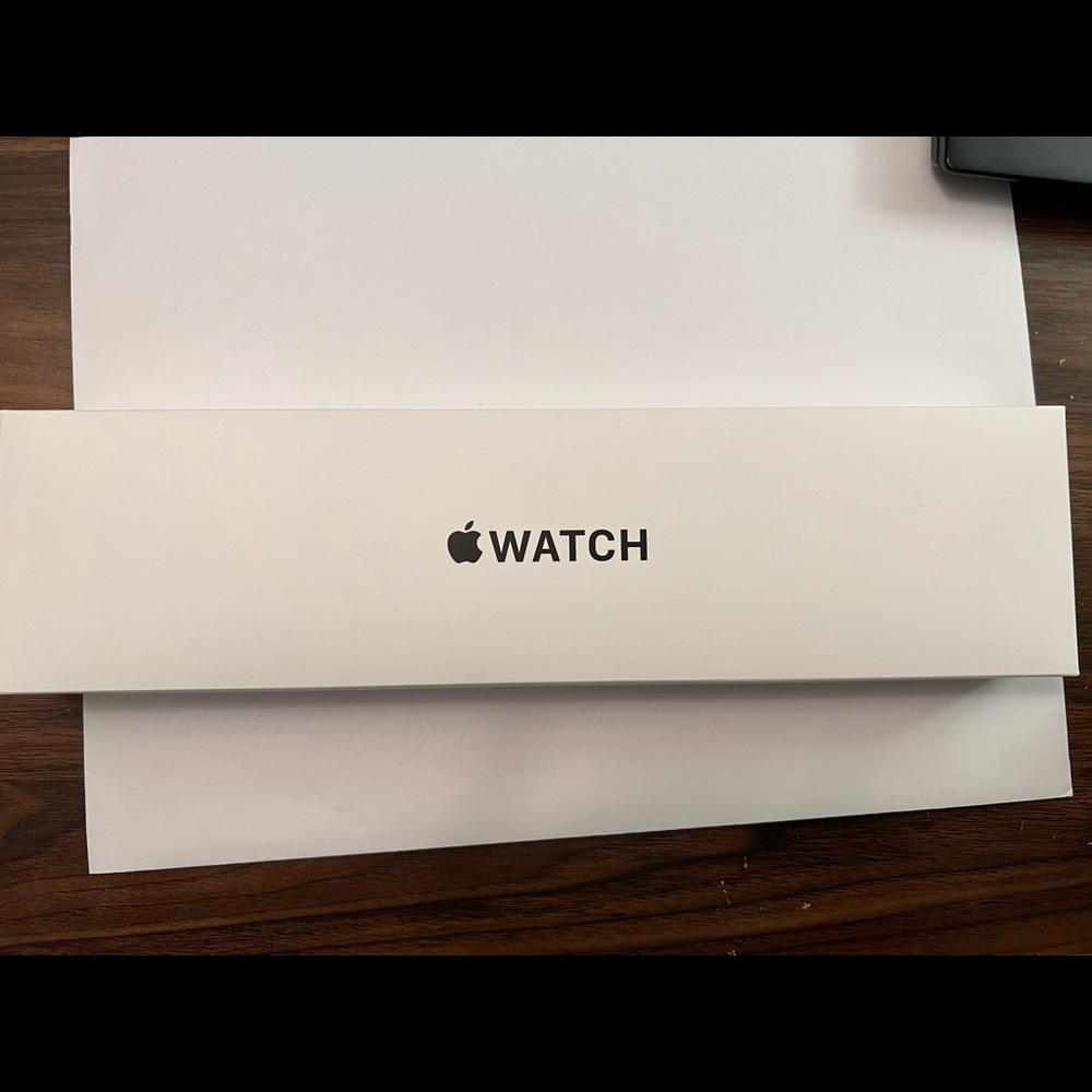 USED APPLE WATCH | SE Space Gray Aluminum Case Midnight Sport Band 40MM
